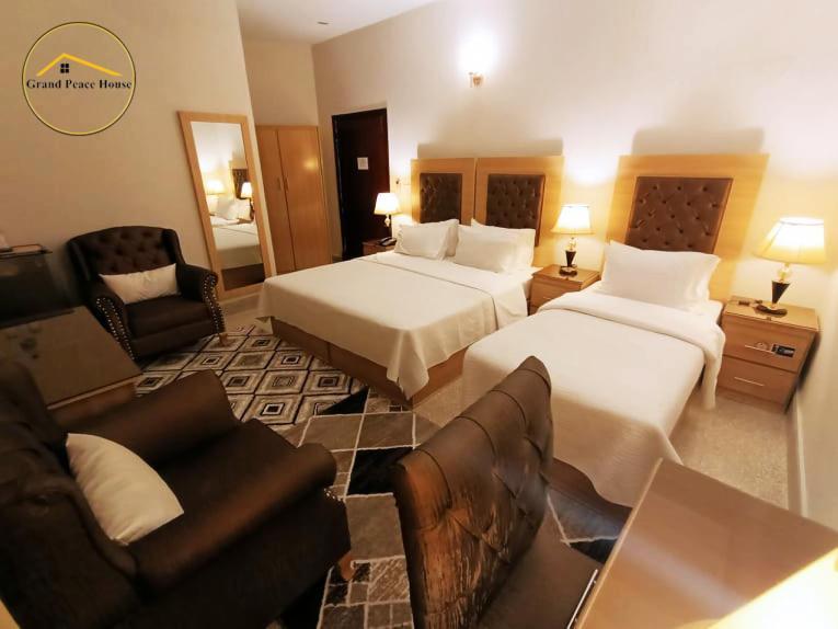 Grand Peace House II Bed & Breakfast Islamabad Bagian luar foto