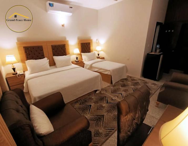 Grand Peace House II Bed & Breakfast Islamabad Bagian luar foto