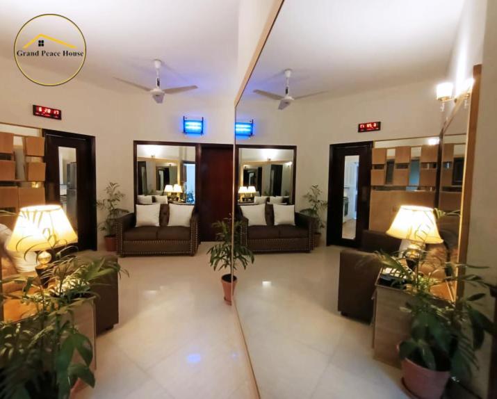 Grand Peace House II Bed & Breakfast Islamabad Bagian luar foto