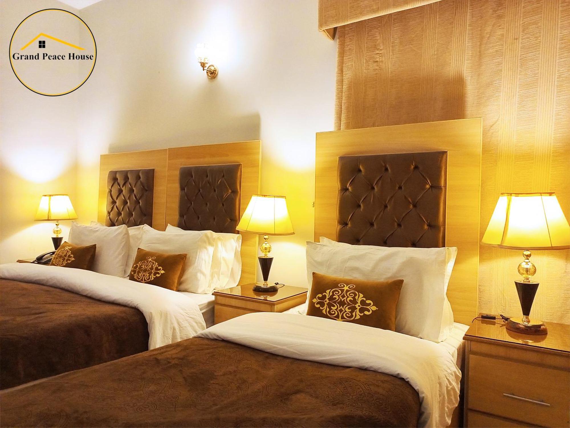 Grand Peace House II Bed & Breakfast Islamabad Bagian luar foto