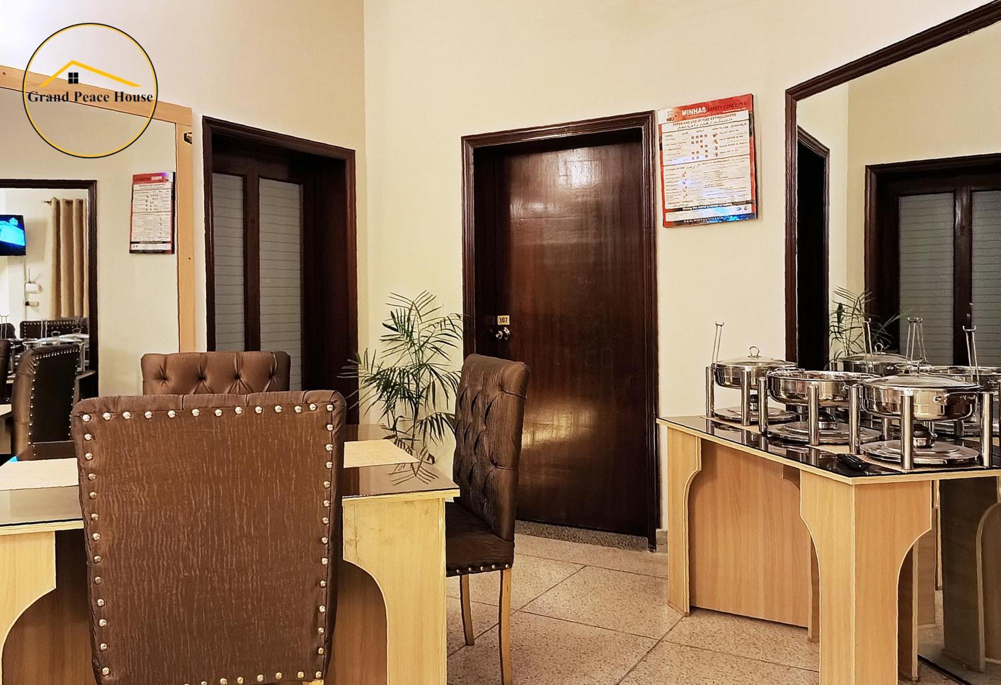 Grand Peace House II Bed & Breakfast Islamabad Bagian luar foto