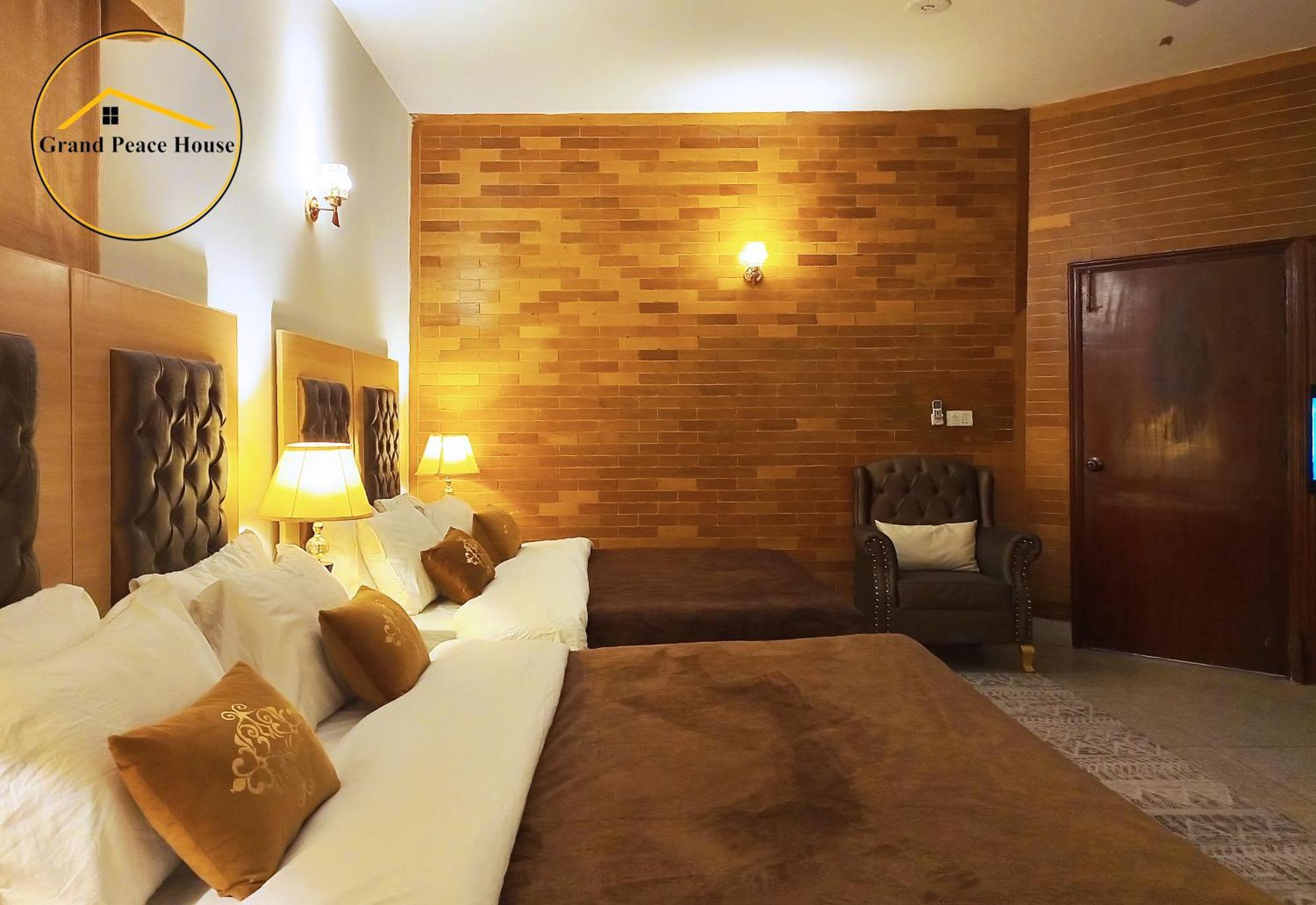 Grand Peace House II Bed & Breakfast Islamabad Bagian luar foto